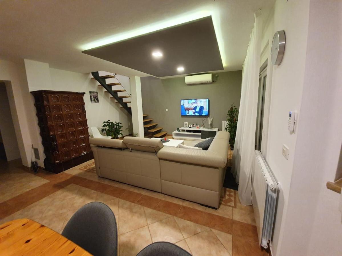 Ferienhaus Holiday Nikol Pula