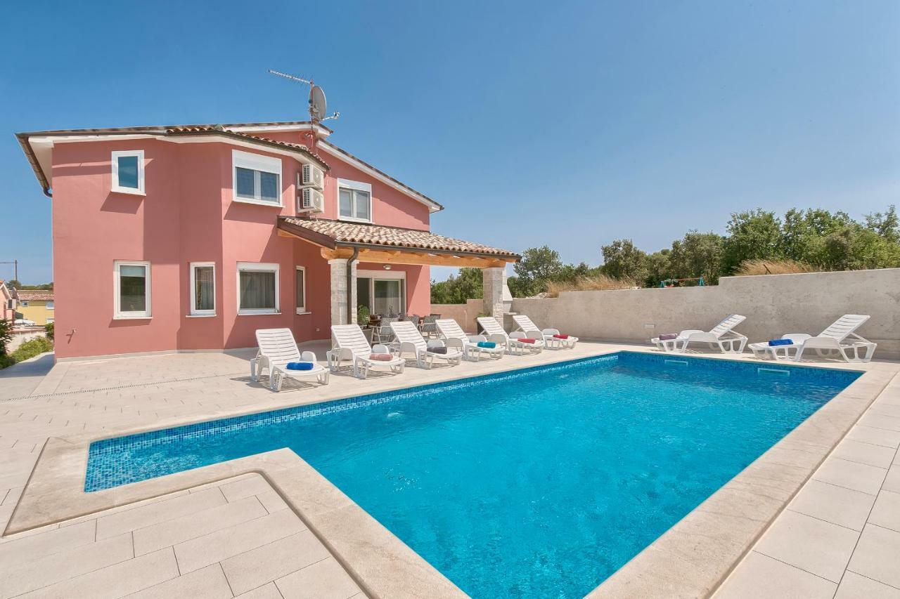 Holiday Nikol Ferienhaus Pula